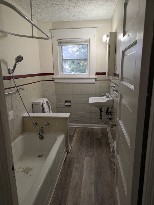 Photo - 174 W Cambridge St