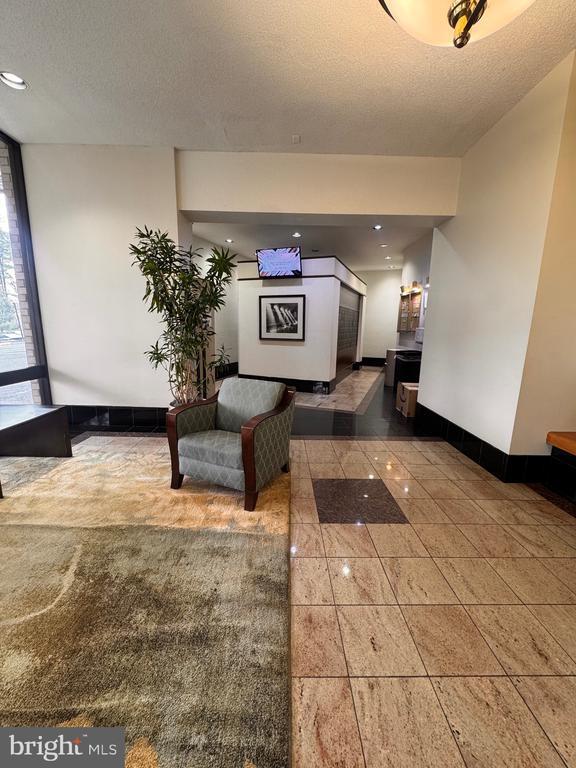 Photo - 203 Yoakum Pkwy Unit 219