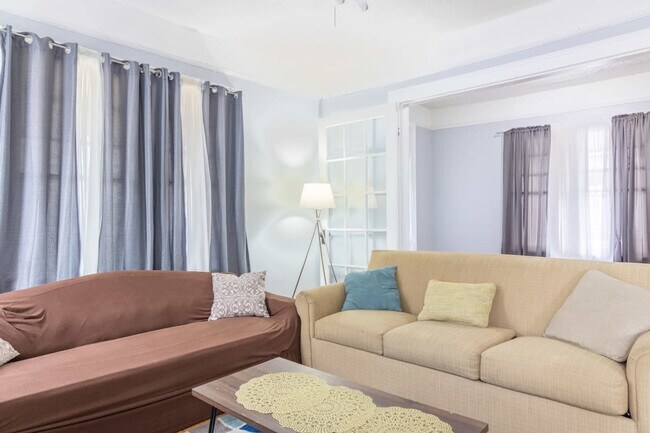 Photo - 633 3rd Ave Unidad ID1043436P