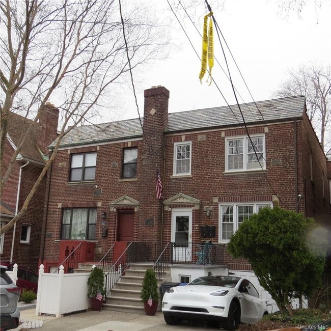 Building Photo - 6029 Delafield Ave Unit 1 Rental
