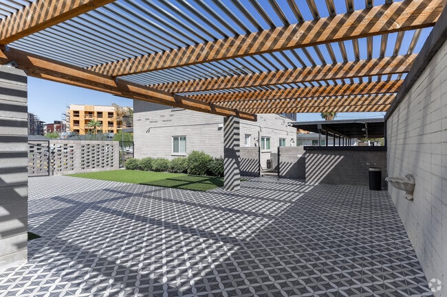 Tuscany Apartments