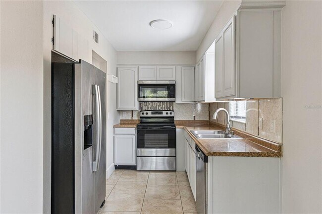 Photo - 46 N Fairfax Ave Unit 40