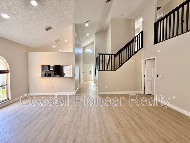 Photo - 8731 Huntfield St