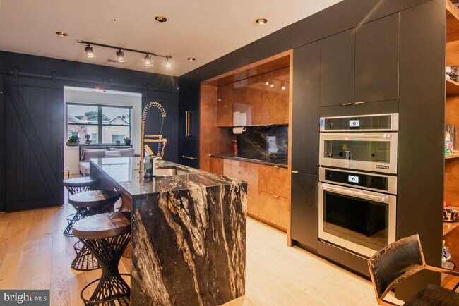 Photo - 1631 Montello Ave NE Unit PH1