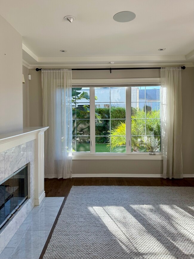 Photo - 8000 Westlawn Ave