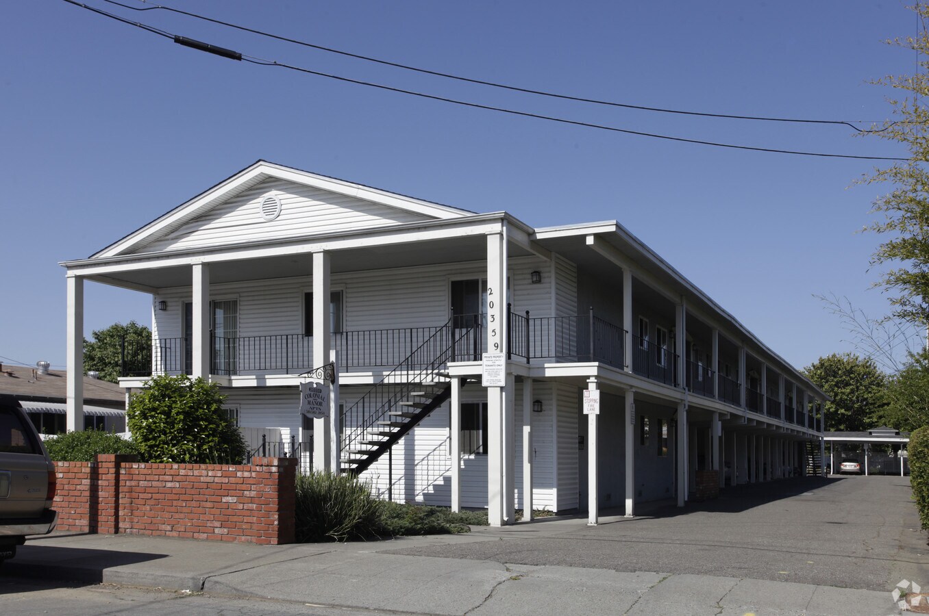 Photo - Colonial Manor Apartments