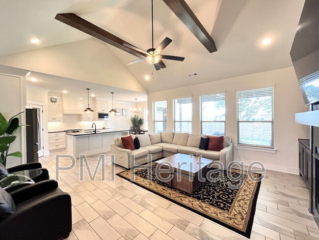 Photo - 2061 Larry Ln