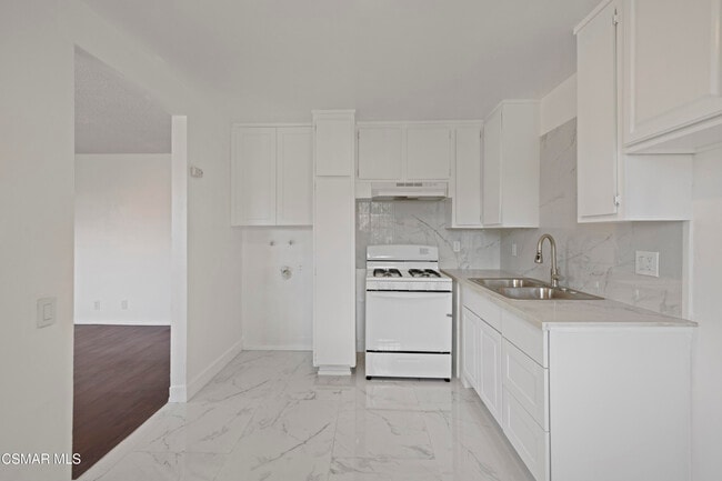 Photo - 1725 Court St