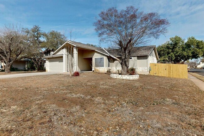 Photo - 5300 Honey Dew Terrace