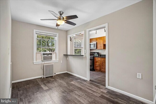 Photo - 5102 Columbia Pike Unidad 3