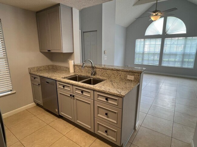 Photo - 12135 Armenia Gables Cir