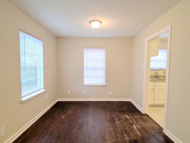 Photo - 505 13th St N