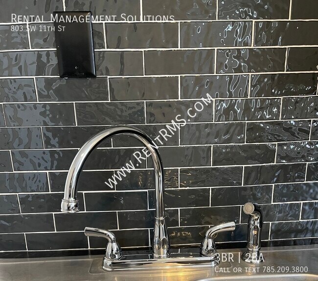 Photo - 803 SW 11th St Apartment