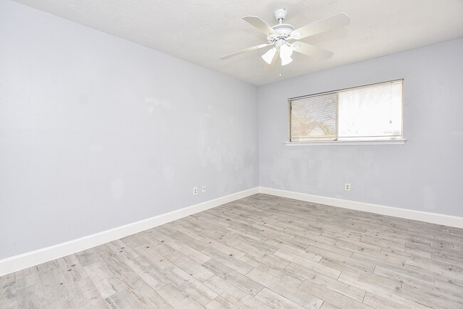 Photo - 11623 Kirkhollow Dr