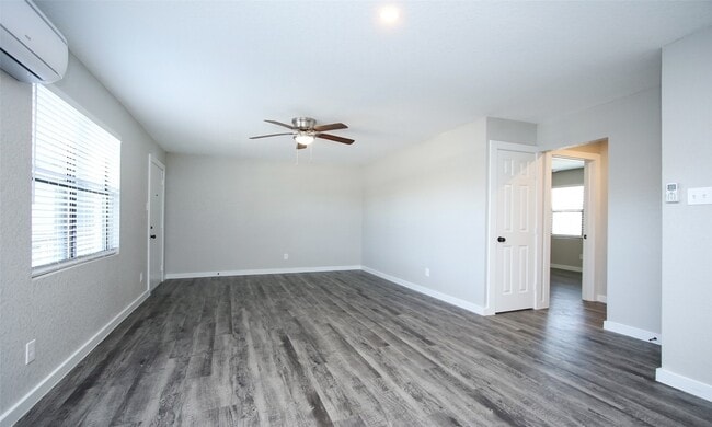 Photo - 5201 Crawford St Unit 7