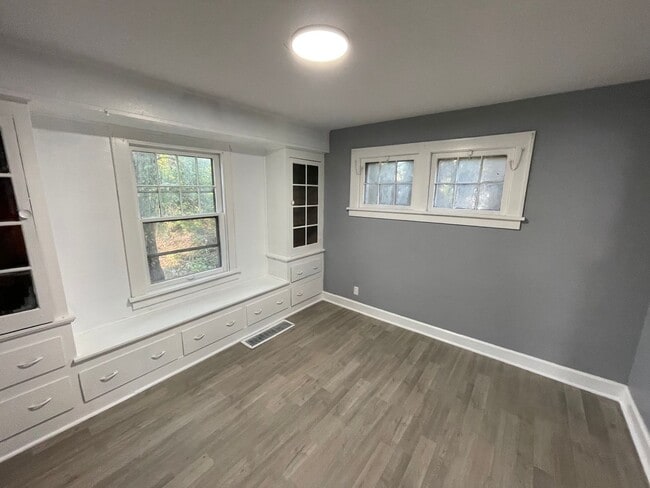 Photo - SECTION 8 and EDEN Accepted!!! Newly Renov...