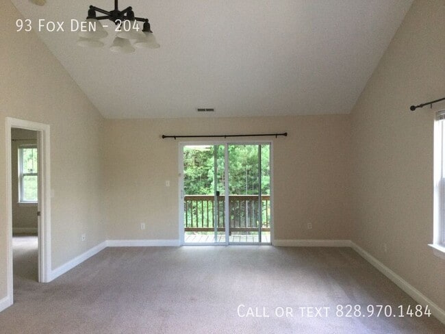 93 Fox Den-204