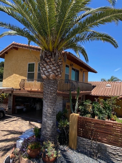 Building Photo - 4784 Mount Almagosa Dr Unit large studio loft