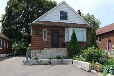 Building Photo - 513 Bond St E