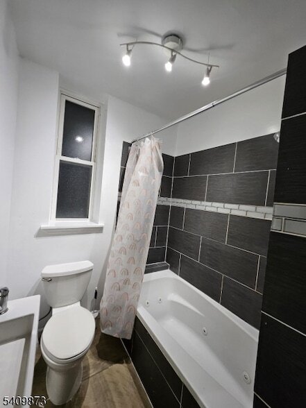 Photo - 209 Mt Prospect Ave Unidad 21