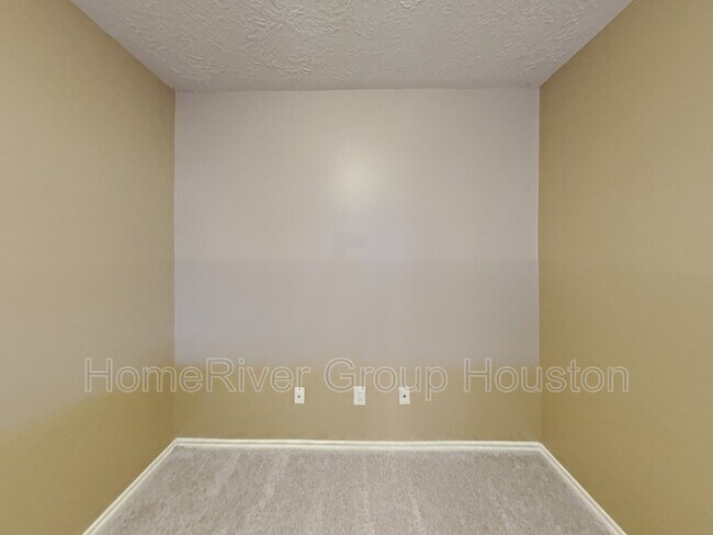 Photo - 6220 Stoney Creek Dr