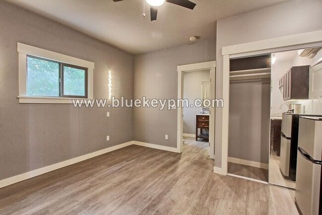 Photo - Studio Available Now in Kerns Neighborhood of Portland