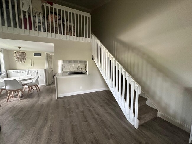 1455 Holly Heights Dr