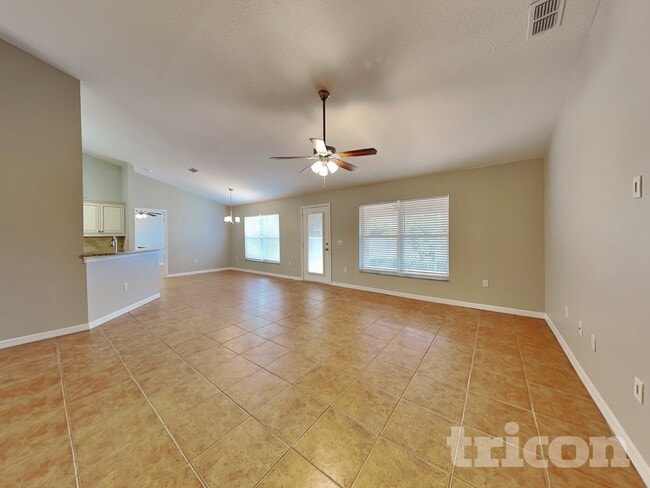 Photo - 6001 White Tail Loop