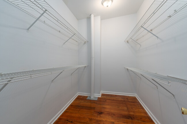 Photo - 926 S Hanover St