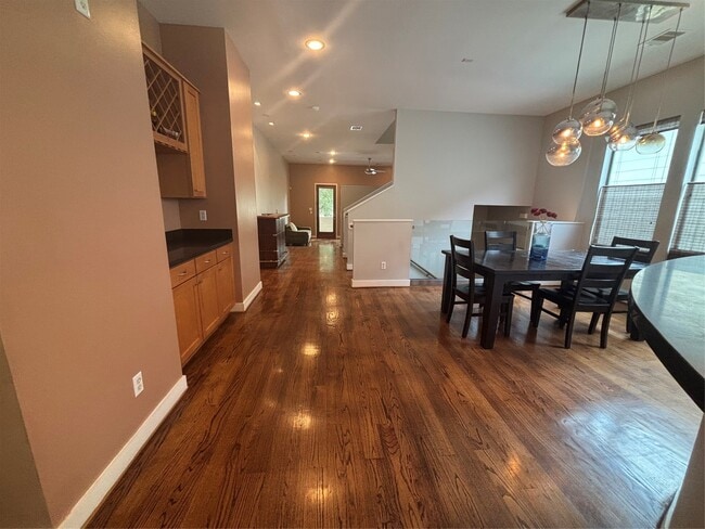 Photo - 6016 Truro St