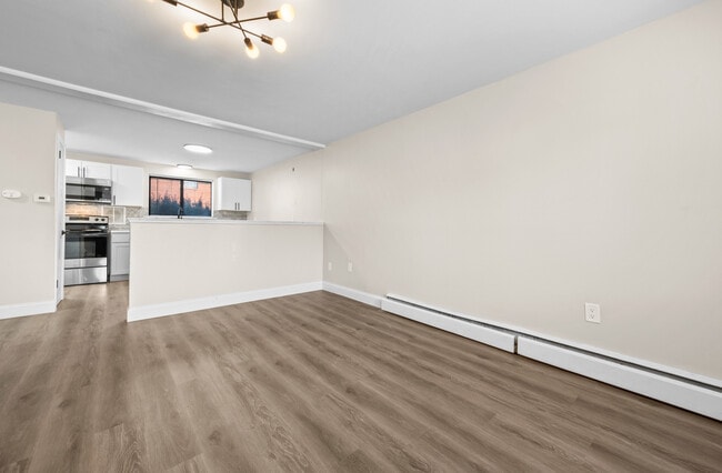 Photo - 10 Henderson Dr