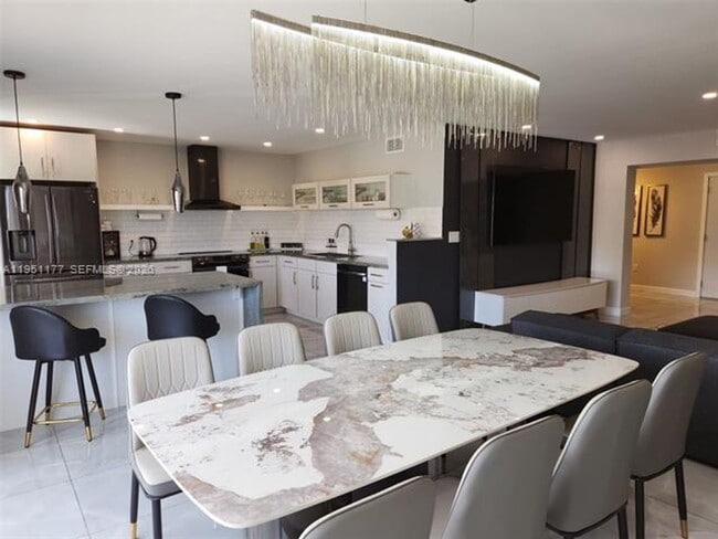 Building Photo - 1075 92nd St Unit 1075 92nd St  405