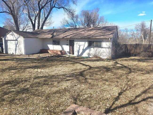 Building Photo - 2534 E San Miguel St