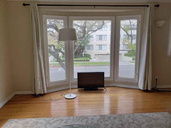 Photo - 9199 W 3rd St Unit 9199