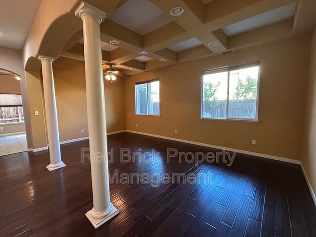 Photo - 4450 Mullin Ct