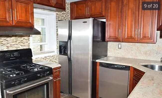 Renovated Kitchen - 5311 Kennedy Blvd E Unit 15