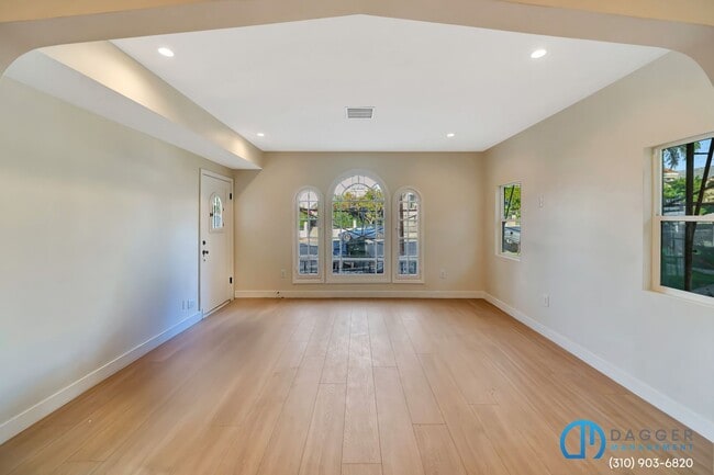 Photo - 2800 Winter St Unit 1