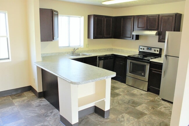 Photo - Parkstead City Center