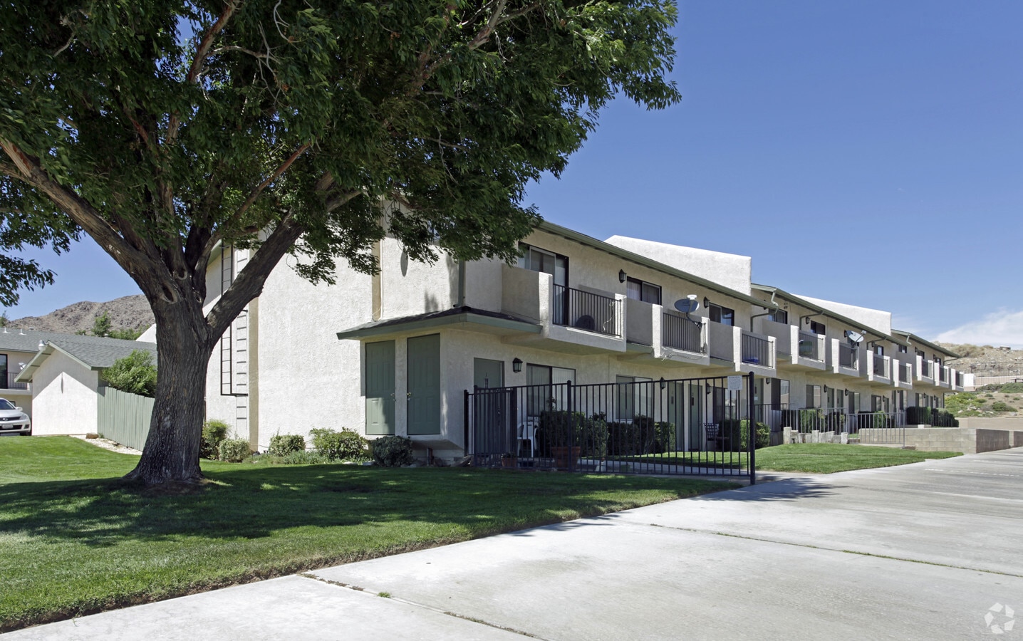 Mountain View Townhomes - Mountain View Townhomes