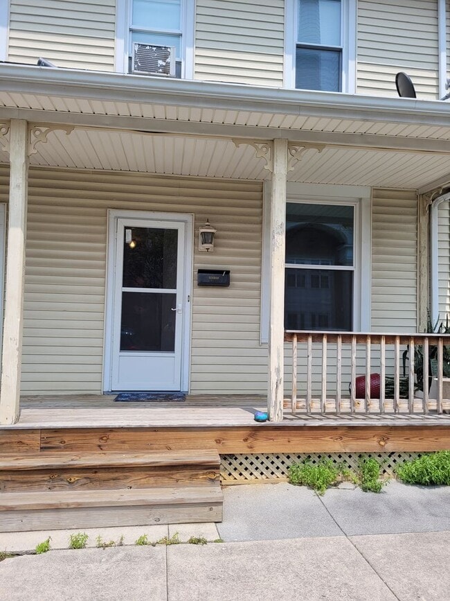 Photo - 44 N Chestnut St Apartment Unit 1