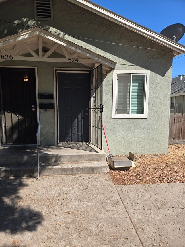 Studio Apartment Located in the Heart of D... - Studio Apartment Located in the Heart of D... Unit 624 J St.