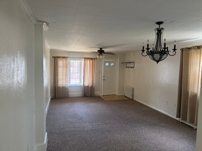 Photo - 133 W Vaughn St