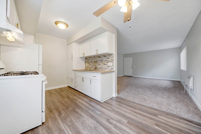 Sunset Square Apartments