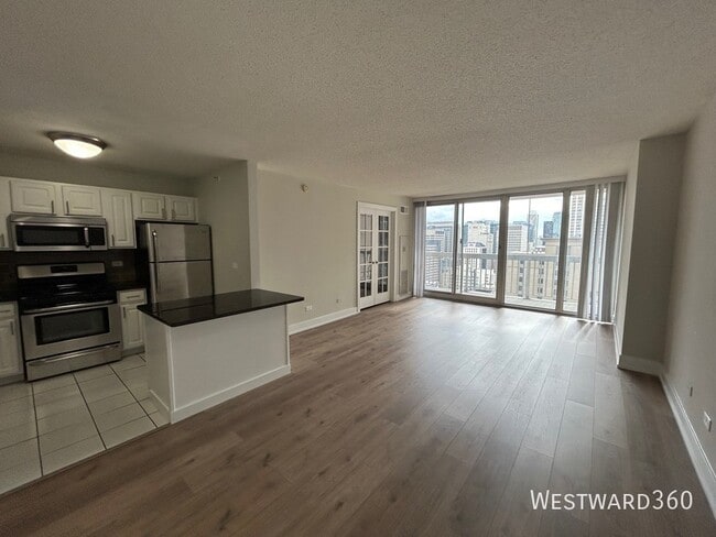 Building Photo - 545 N Dearborn St Unit #2706