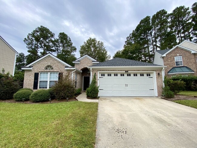 Building Photo - Spacious Three Bedroom Home in The Farm!