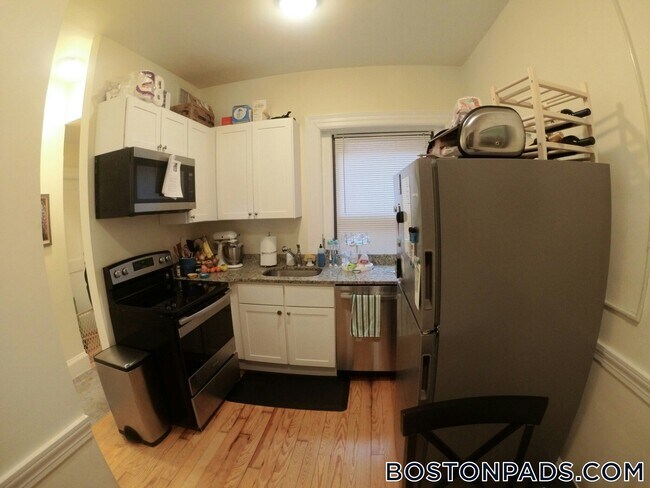 Photo - 1463 Beacon St Unidad 21