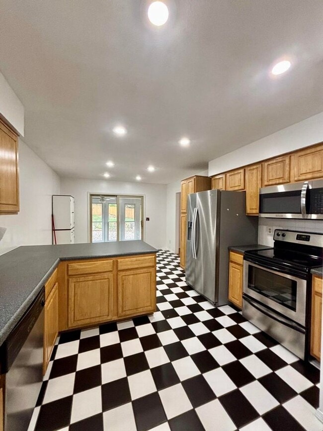 Photo - COMING SOON! Battlefield Home with Sunroom