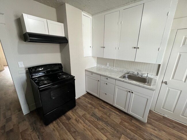 Photo - 1854 W College Ave Unidad #3