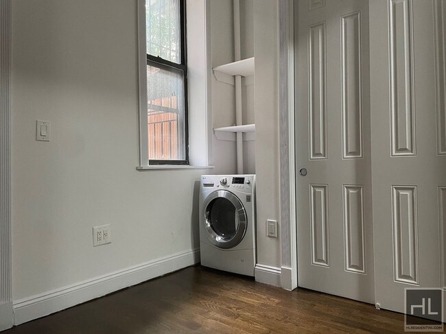 Photo - MOTT STREET Unit 1A