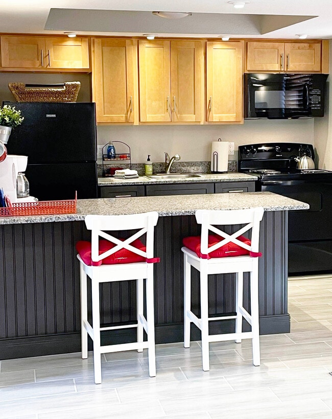 Electrodomésticos nuevos y encimeras de granito. - The Cottages at Punta Villas